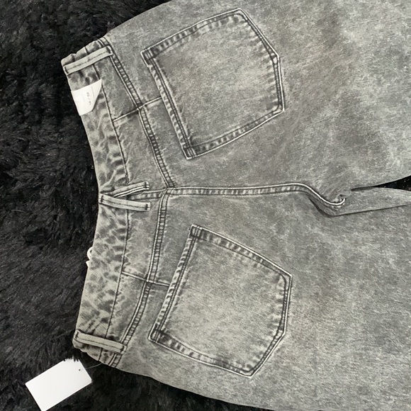 Good American Good Icon Loose Fit Black jeans Size 14 NWT $155 - Picture 3 of 5